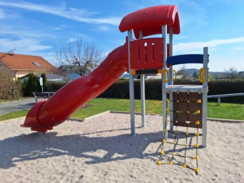 兒童遊樂場, Ferienresidenz Hunsrück Hochwald (Ferienresidenz Hunsruck Hochwald) in 凱普菲德