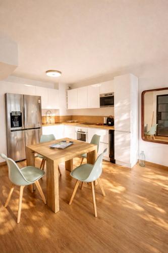 Appartement tout équipé & lumineux - Jardin terrasse et parking privé