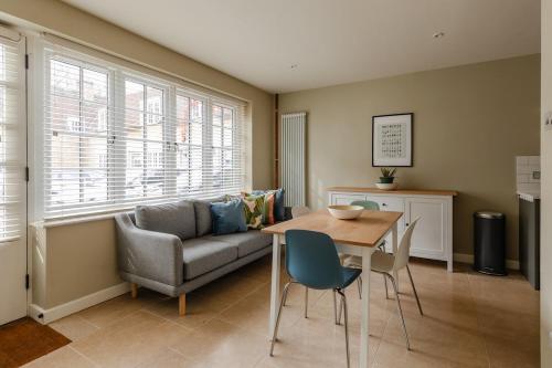 Barn Cottage, Cosy Countryside Retreat near Bath in Winsley