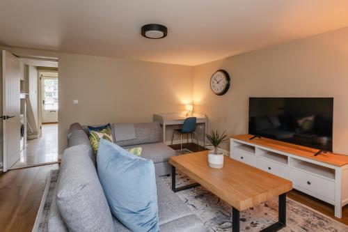 Barn Cottage, Cosy Countryside Retreat near Bath in Winsley