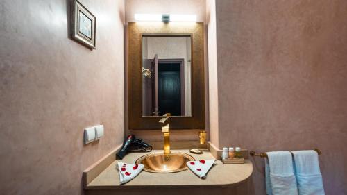 Double or twin room, deluxe