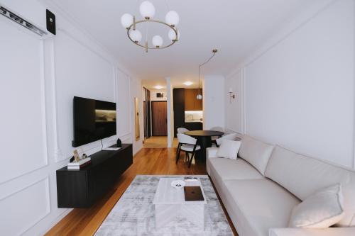 Park Residence - Luxury Apartment with Garage