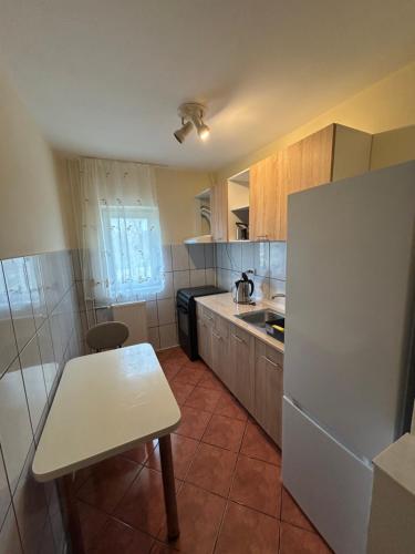Spitalul Județean-Parc Pădurice Apartament – khách sạn tại Soarelui