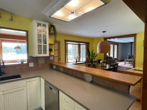 Bryson Beach Retreat in Bryson (QC)