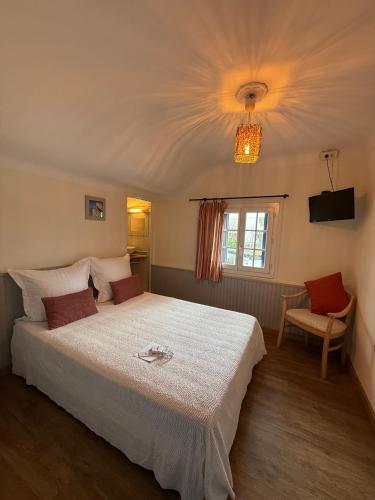 room detail thumbnail 0