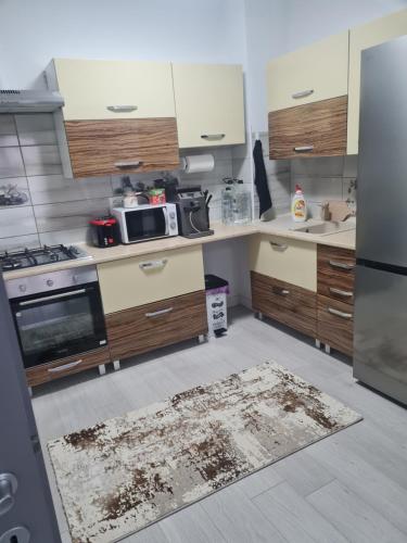 Apartment White Tower Residential in Tatarani