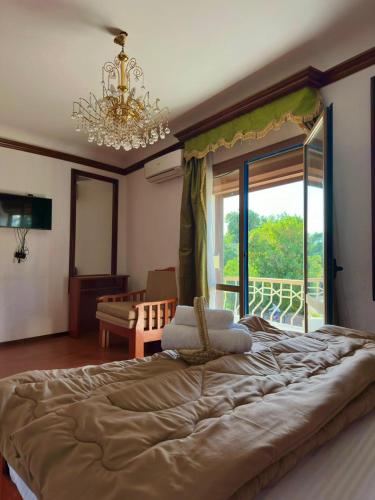 room detail thumbnail 0