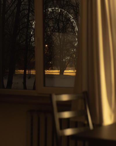 Park-View Studio Apartment with Free Parking - 10 min to Old Town, Riga (photo 10)