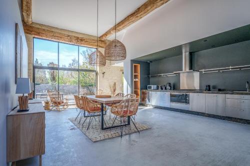 Appartement de charme 6 p dans résidence avec piscine avec piscine 5 mn Amboise - RESTRIE VILLANDRY (Appartement de charme 6 p dans residence avec piscine avec piscine 5 mn Amboise - RESTRIE VILLANDRY) in Poce Sur Cisse