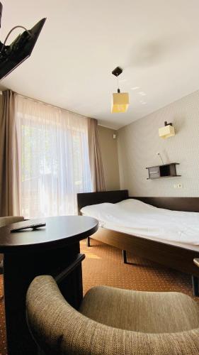 1 double bed