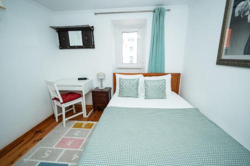 Charming 2 Bedroom Apartment in City Centre Lisboa - image 8
