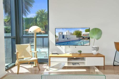 17WEST 1BR Apartment with Balcony - 514 — other in 1220 17th Street, Miami Beach United States, 33139