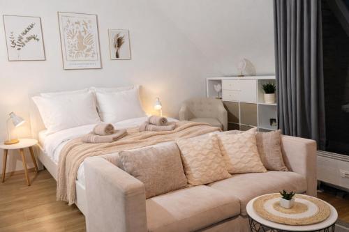 Modern Studio near Düsseldorf Airport & Messe/Fair in Meerbusch, Deutschland