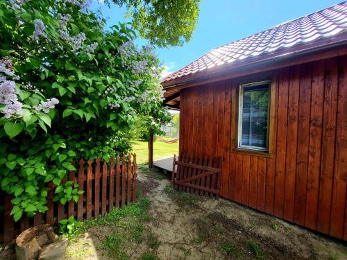 Agroturystyka Pod Lipą- Domek Jabłoniowy (Agroturystyka Pod Lipa- Domek Jabloniowy) in Wielkie Leźno