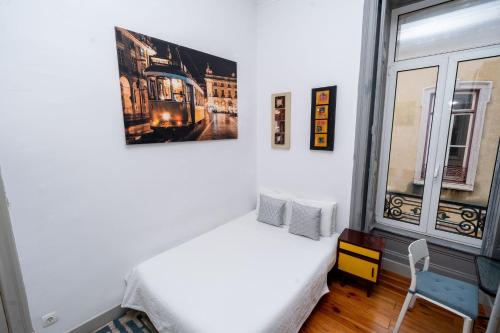 Studio apartment located central Lisbon - image 8
