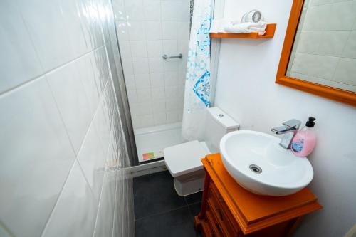 1 bedroom apartment located in the heart of Lisbon city - image 13
