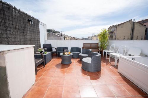Spacious 3-Bedroom 3 double bed 1 sofa bed 2 bathroom Apartment with Open Terrace in Central Lisbon, Lisabon