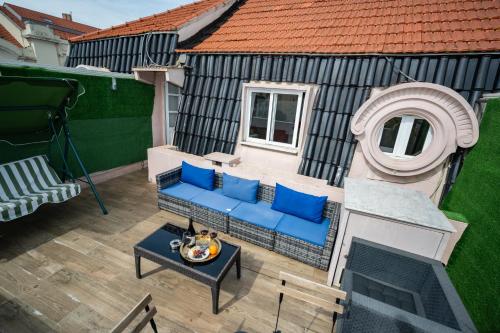 3 BEDROOM APARTMENT WITH TRRACE CENTRAL LISBON - image 9