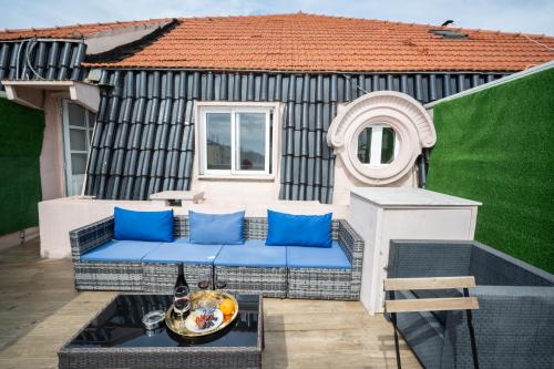 3 BEDROOM APARTMENT WITH TRRACE CENTRAL LISBON - image 14