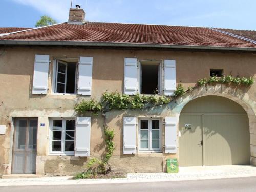Gîte de groupe convivial à Bucey-lès-Gy, idéal randonneurs - FR-1-583-400 (Gite de groupe convivial a Bucey-les-Gy, ideal randonneurs - FR-1-583-400) in Gy
