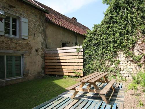 Gîte de groupe convivial à Bucey-lès-Gy, idéal randonneurs - FR-1-583-400 (Gite de groupe convivial a Bucey-les-Gy, ideal randonneurs - FR-1-583-400) in Gy