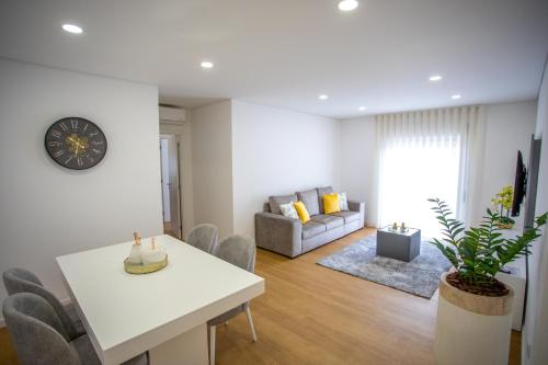 Matriz Inn IV - Apartamento T3 no Centro de Fafe in Fafe
