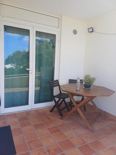Studio vue sur la mer, piscine - L'Oasis de Tartane in ลา ทรินิตี้