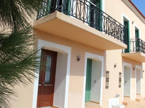 KARMI Apartments Stenies Andros