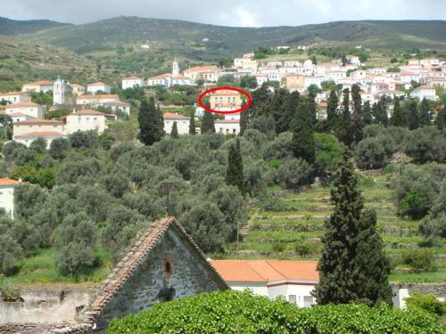  KARMI Apartments Stenies Andros in Steniaí