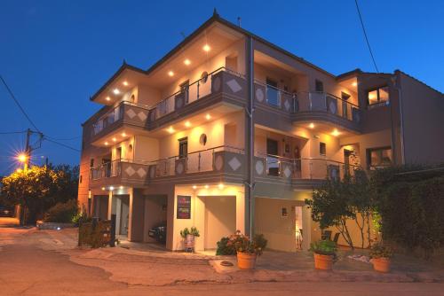 Studios Lotos