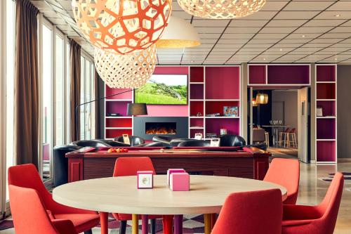 sala de TV, Hotel Mercure Marne la vallee Bussy St Georges in Bussy-Saint-Georges