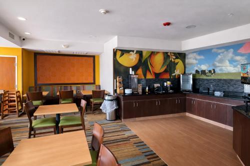 Comfort Inn & Suites in Texas City, USA