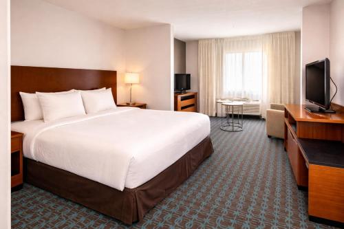 Comfort Inn & Suites Texas City I-45 in Texas City