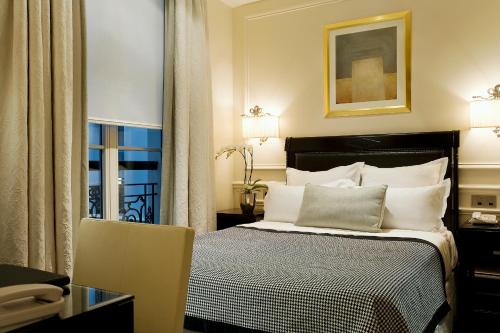 Hôtel Keppler Room Type - Classic Double Room (bed 55 in and shower)