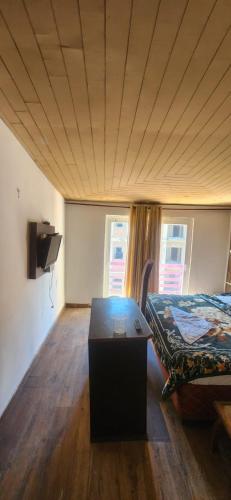 Angels guest house in Bashkola