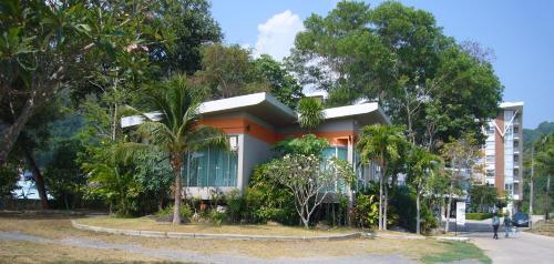 Chic Condominium Unit A303, A306, A307, A308, A406, Karon Beach (photo 8)