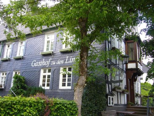 Hotel Gasthof Zu den Linden in Kirchhundem