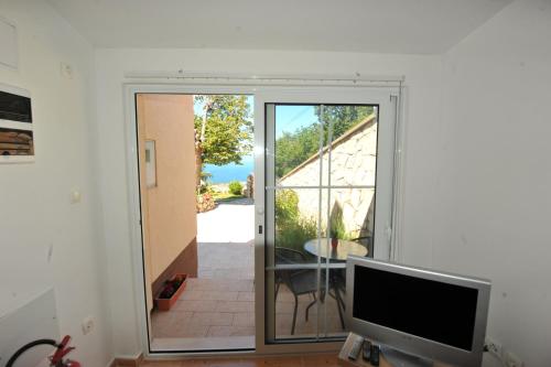 Apartment Jasna with breathtaking sea view, terrace and free parking, Hreljin (fotografie 10)
