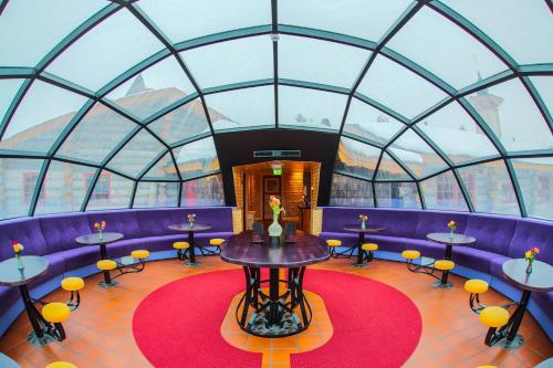 Bar/lounge, Kakslauttanen Arctic Resort - Igloos and Chalets in Sodankyla