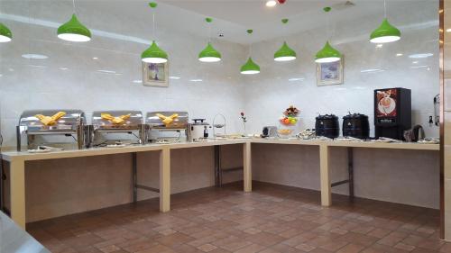 GreenTree Hospitality Group Ltd Vatica Jiuquan West Han Shengsheng Shengshi Hotel photo 2
