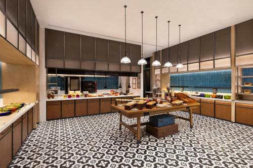 Restaurant, Four Points by Sheraton Tianshui in Tianshui