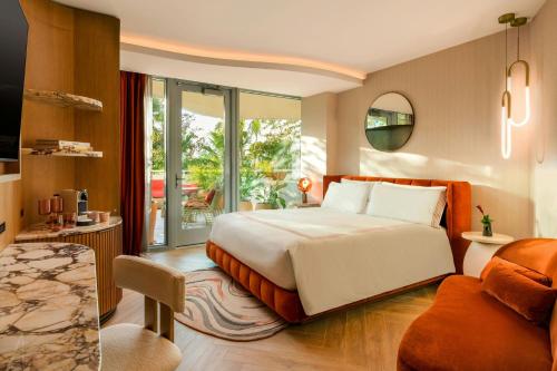 room detail thumbnail 0