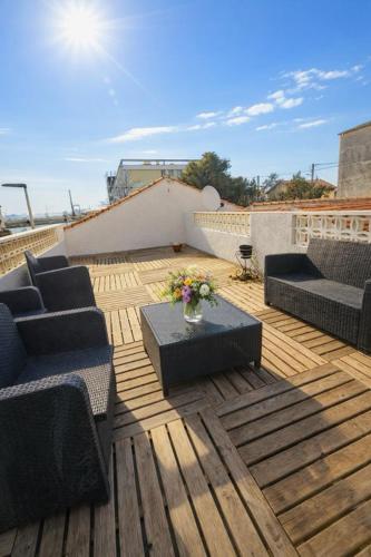 Big 8 at Beach Clim Mer Terrace for 6