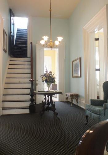 The Pepin Mansion B&B on Mansion Row - 10 min to start of the Bourbon Trail in นิวอัลบานี (IN)