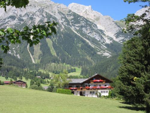 Haus Heidi in Ramsau am Dachstein