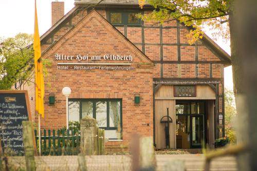 Ieeja, Alter Hof am Elbdeich in Lenzerwische
