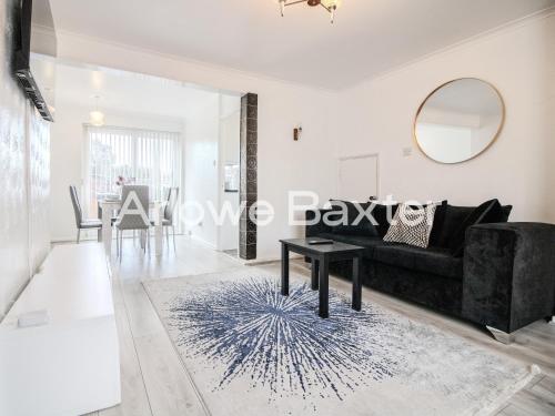 Bright 2BR Terrace in Basildon, Garden and Amenities gîte à louer Holiday Inn Basildon