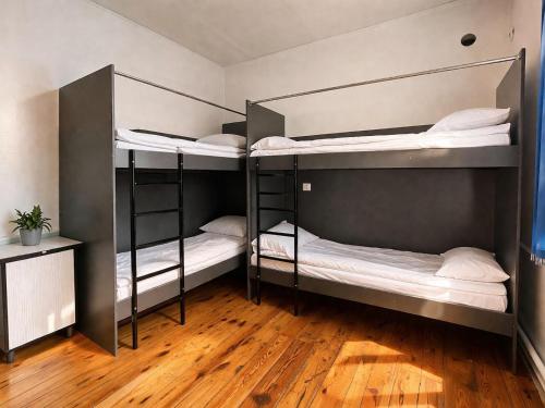 Sunny Hostel – khách sạn tại Osh