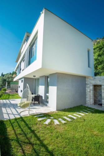 Luxury Villa Kotor Montenegro - Sea View, Pool and Sauna in Trojica