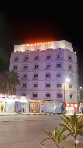 Grand Memphis & Roof Top Restaurant 2